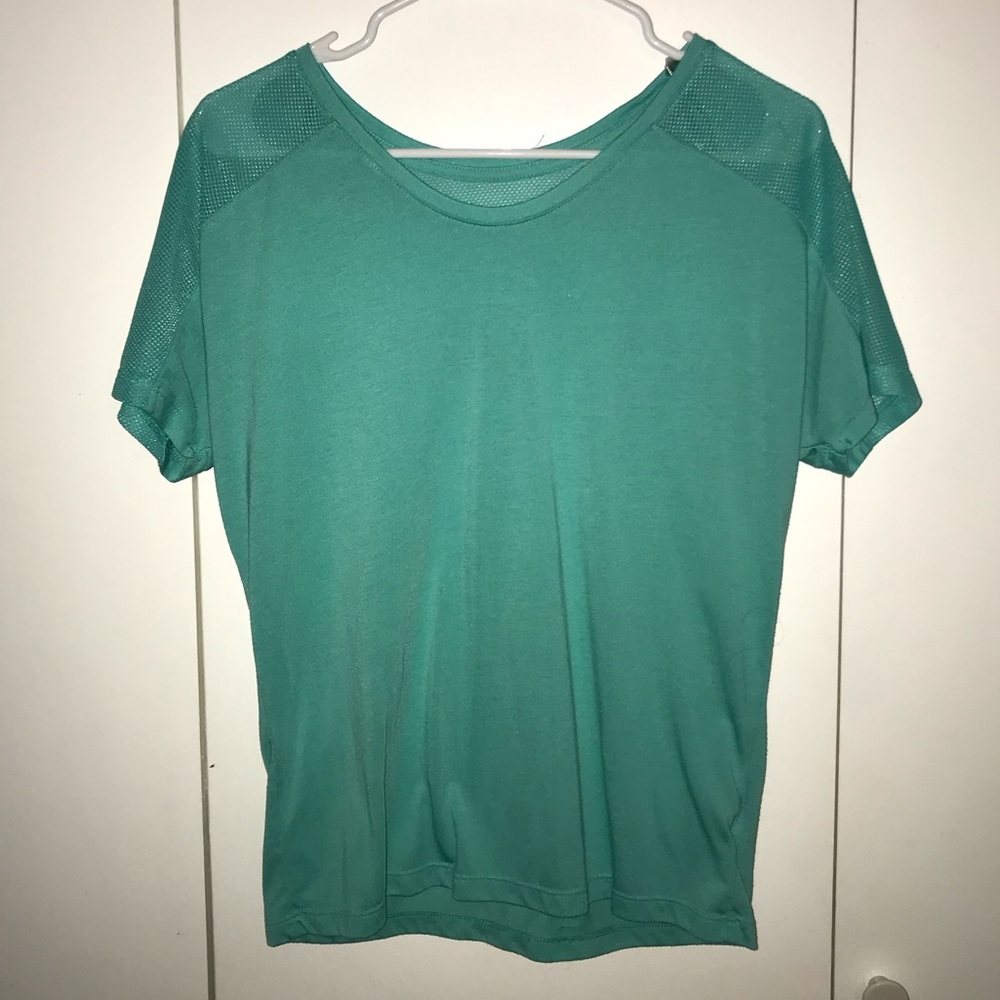 OLD NAVY ACTIVE Tee w/ Mesh Back